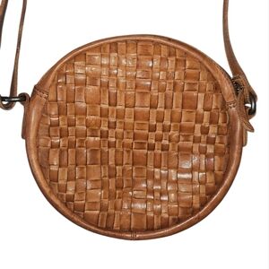 Vilenca Holland Round Leather Woven Crossbody Purse